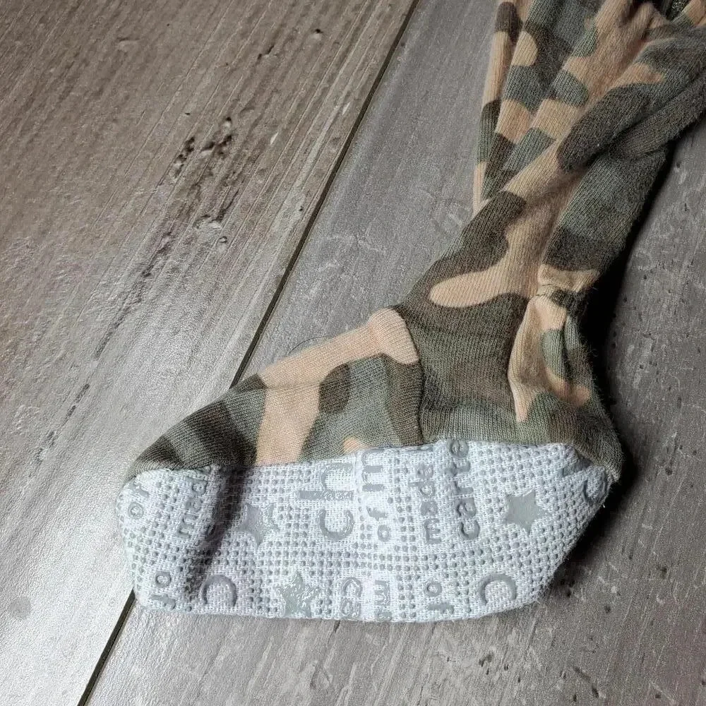 Child of Mine by Carter's Size 6-9m Green and Orange Camo Footed Sleeper GUC